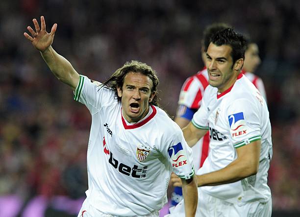 球迷们不仅 球迷们不仅